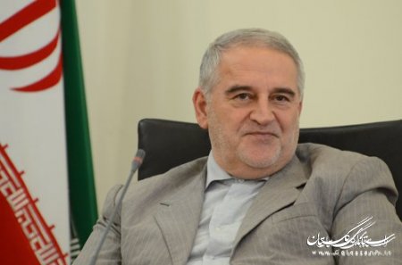 ديدار دكتر صادقلو استاندار گلستان با خانواده شهيد توسلي	