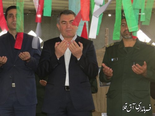 گلزار شهدای گمنام شهر آق قلا غبارروبی و عطرافشانی شد