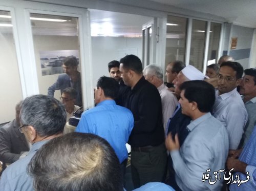 با حضور فرماندار و هیآتهای نظارت ،اجرایی و بازرسی  صندوقهای اخذ رای به نمایندگان فرماندار تحویل داده شد . 