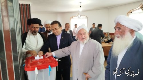 بازدید اعضای شورای تامین و روحانیت معزز از  صندوق  شعبه اخذ رای شماره 3